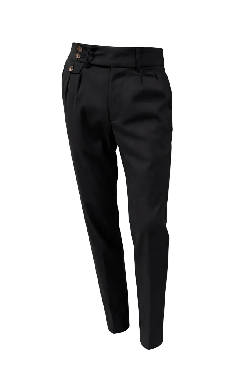 Pantalone a vita alta